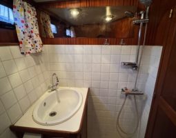 Vri-Jon Contessa 11.40