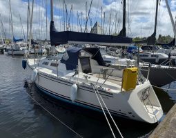 Hanse 300