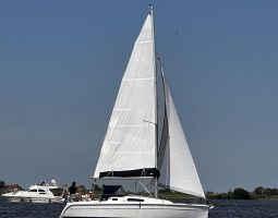Hunter 27