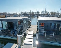 Houseboat Mermaid